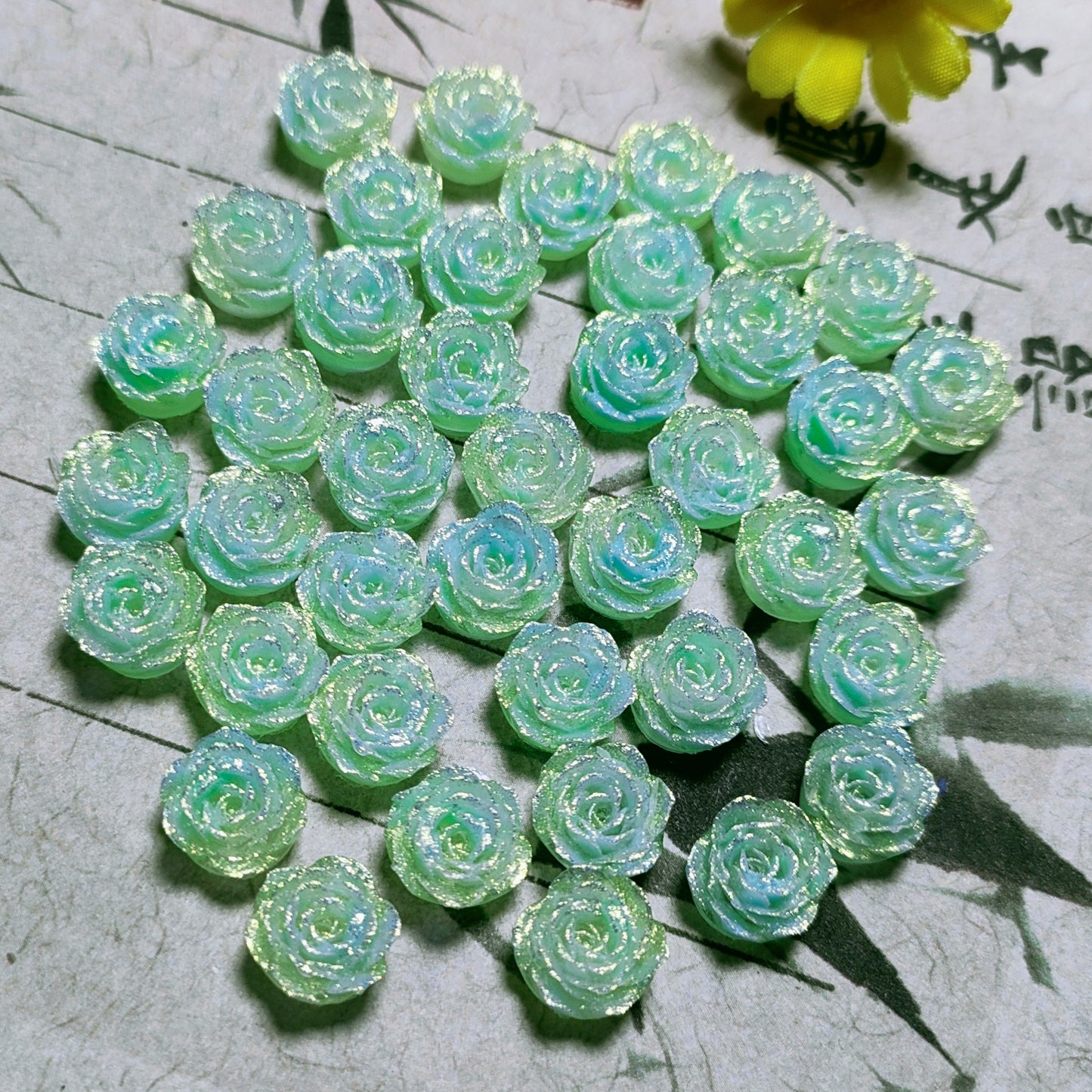 8mm&9mm soft resin true love rose &roses with no-hole and curl edge 20g per bag for nail&keychian&bracelet&car hangers