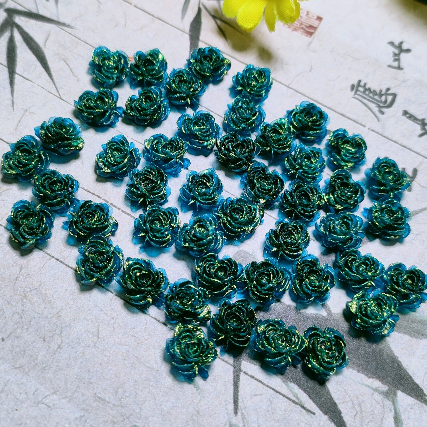 7mm&8mm resin soft roses with no-hole&lotus&lily with hole 20g per bag for nail&keychian&bracelet&car hangers