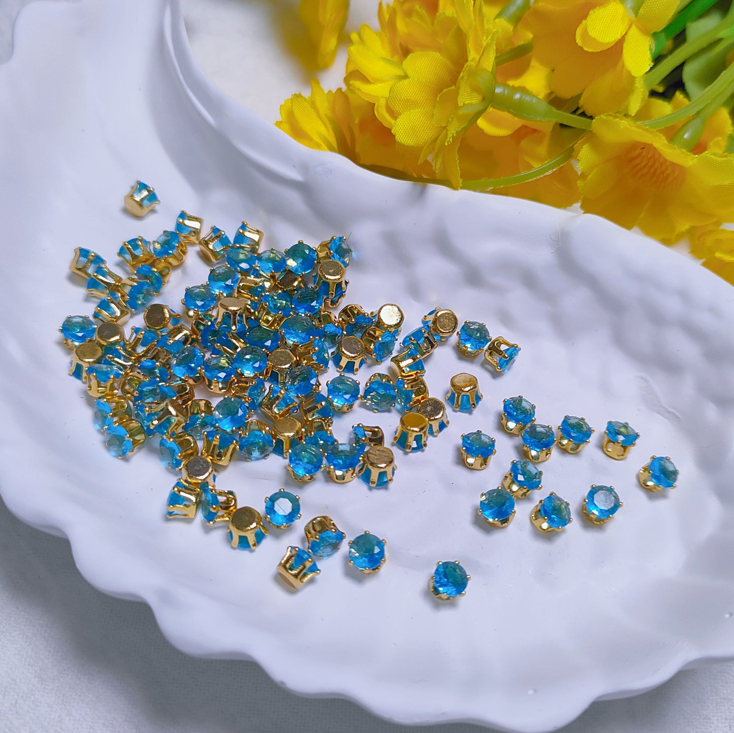 4mm round zircon rhinestones with golden and silver base for DIY bracelet & necklace