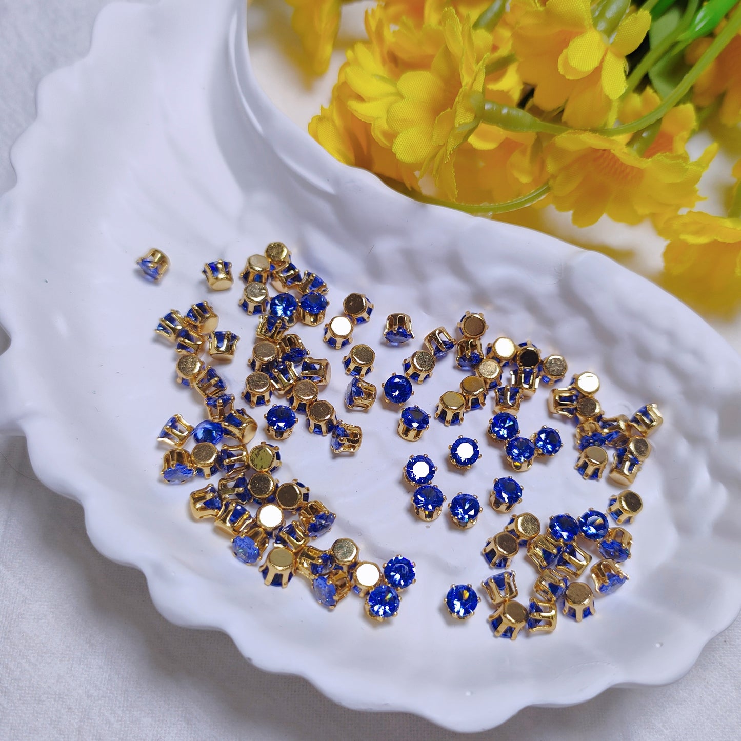 4mm round zircon rhinestones with golden and silver base for DIY bracelet & necklace