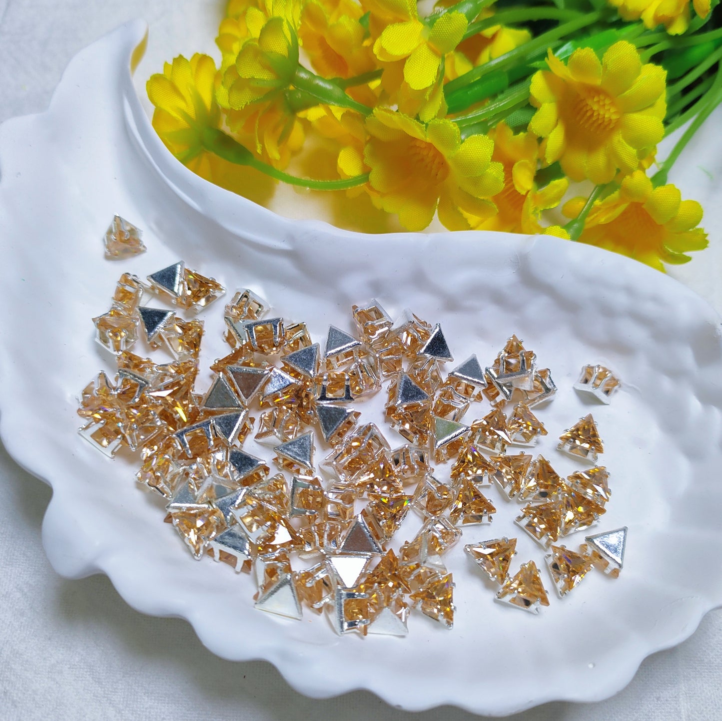 4mm triangle zircon rhinestones with golden and silver base for DIY bracelet & necklace