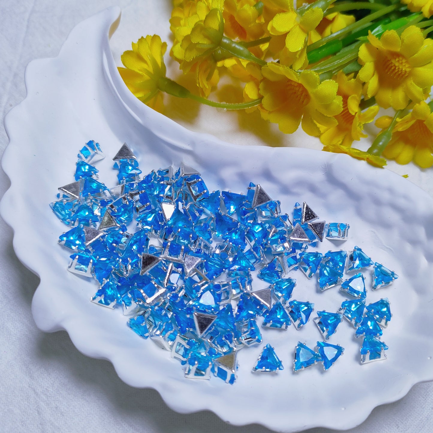 4mm triangle zircon rhinestones with golden and silver base for DIY bracelet & necklace