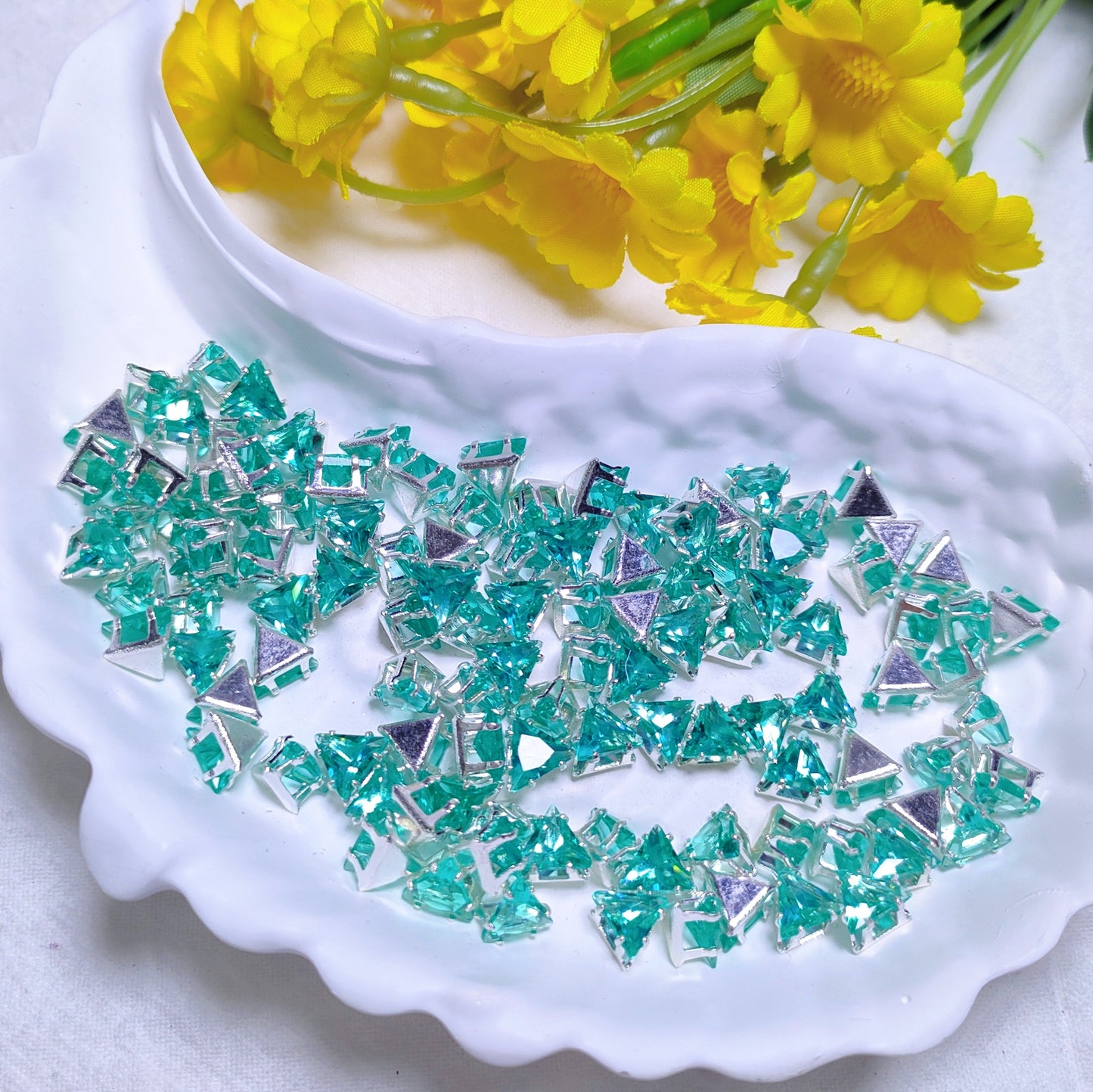 6mm triangle zircon rhinestones with golden and silver base for DIY bracelet & necklace