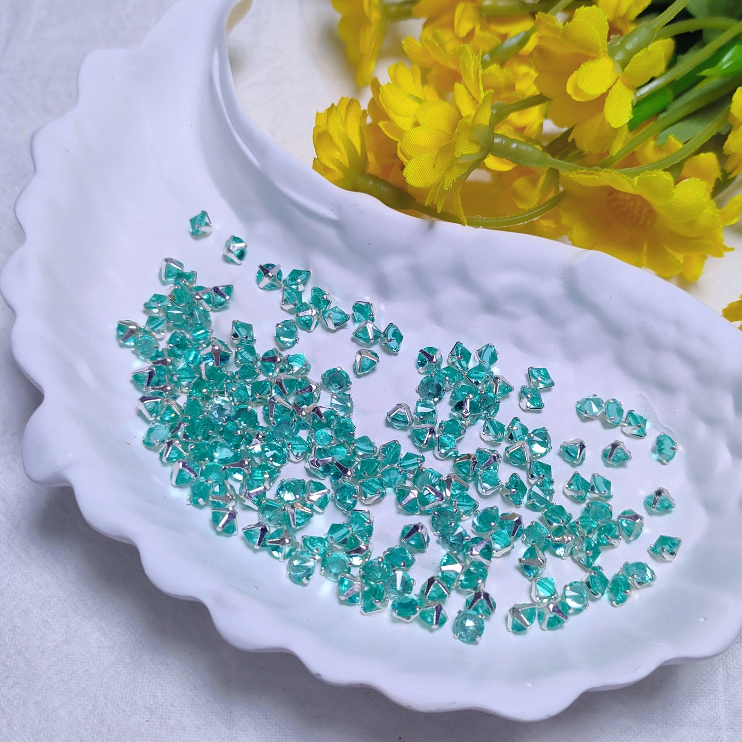 4mm diamond zircon rhinestones with golden and silver base for DIY bracelet & necklace