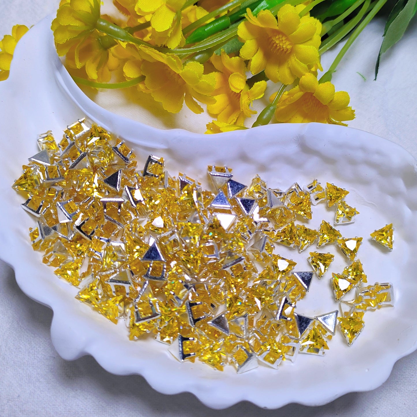 4mm triangle zircon rhinestones with golden and silver base for DIY bracelet & necklace