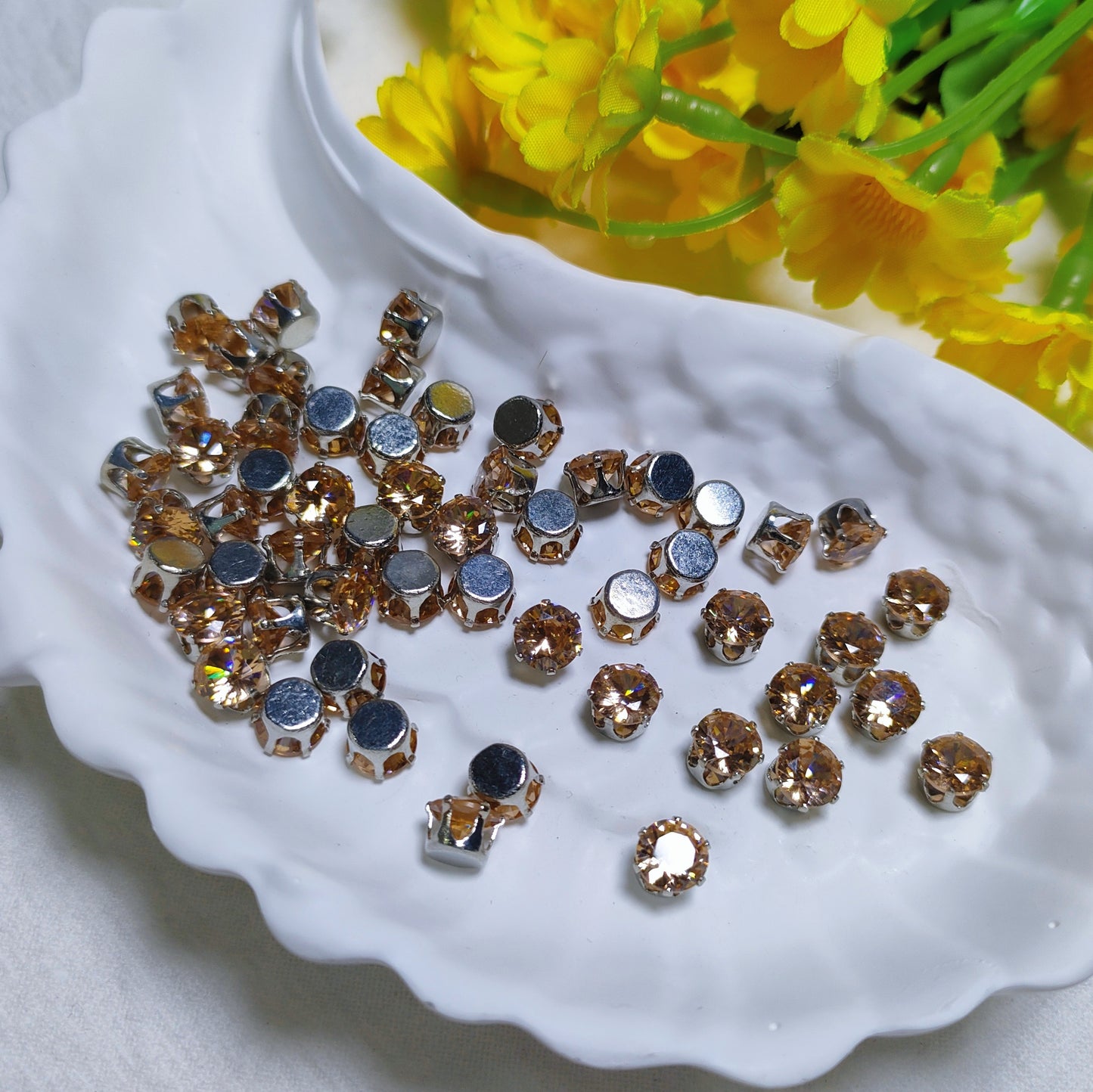 4mm round zircon rhinestones with golden and silver base for DIY bracelet & necklace